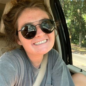 Meet your Posher, Anna